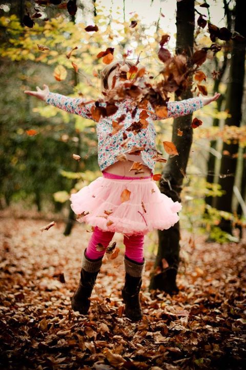 autumn-childhood-cute-fall-girl-Favim.com-265531