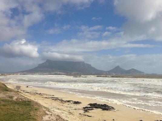 The one thing about this golf course, it has the most stunning views of Table Mountain and the beach. 